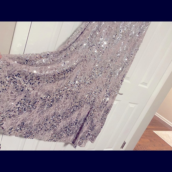 *NWT* Alex Evenings Off Shoulder Gown - Picture 5 of 6